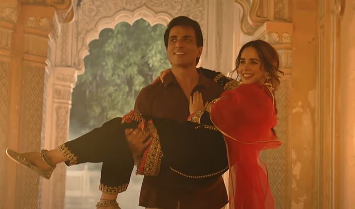 inside photo of sunanda sharma and sonu sood